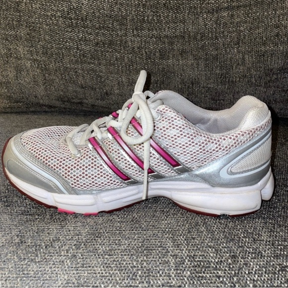 Women’s Adidas Attune Size 6.5 - Picture 4 of 15